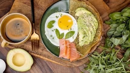 En kolay kahvaltlk krep tarifi! Gz gz kat gibi ince krep tarifinin pf noktas