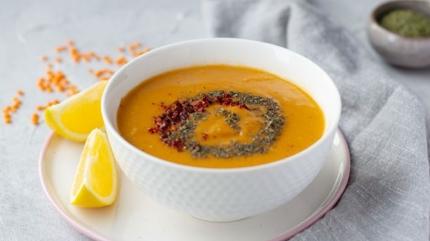 Lezzeti damak atlatan krmz mercimek orbas! Kvam eksilmiyor, iinizi styor