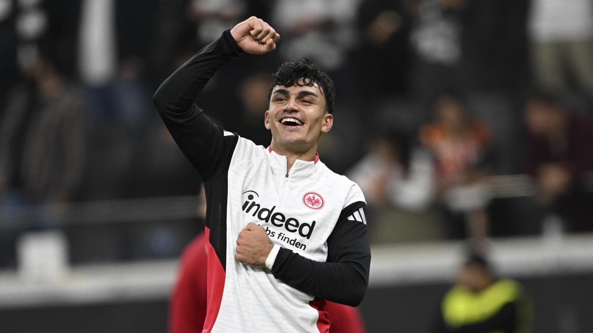 Can Uzun transfer Eintracht Frankfurt 80 milyon euro bonservis fotoraflar resimleri