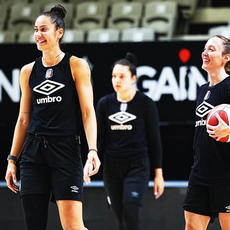 Beikta, Polonya deplasmannda