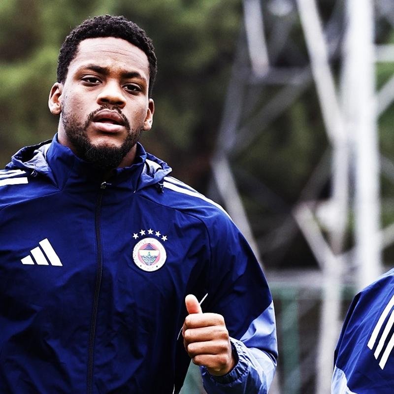 Fenerbahe'de Jhon Duran geri dnd