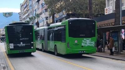 CHP'li belediyeden otobs fiyaskosu! Sfrd yolda kald 