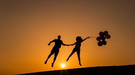 8 Ekim 2025 aramba gnlk bur yorumlar: Terazileri ak, kizleri i hayatnda srprizler bekliyor