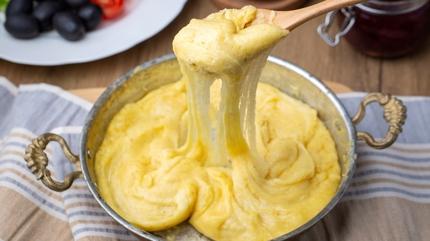 Kuymak m yoksa mhlama m? Peynirinden anlalyor, tarifi ok basit! Pf noktas