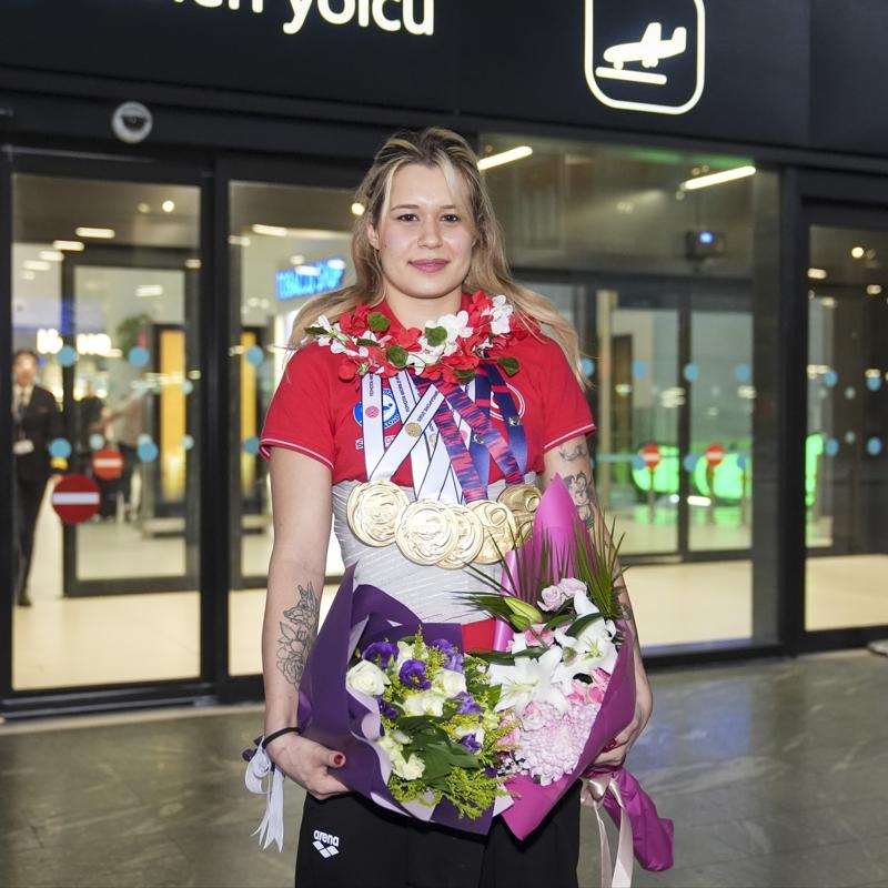 Yzerek hayata tutundum