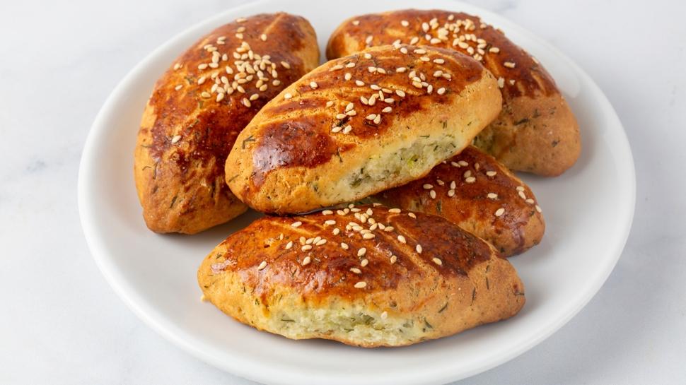 Maya yok, beklemek yok! Yumuşacık dereotlu poğaça tarifi