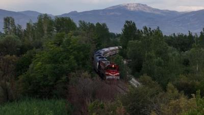 Yolu Erzincan'dan geen Dou Ekspresi'nde sonbahar manzaralar!