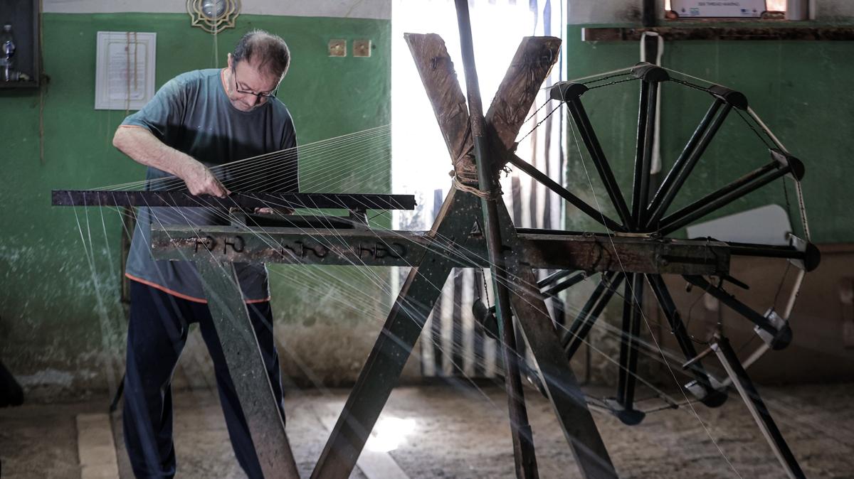 devdah bursa sanat ipek Erturul engnalp fotoraflar resimleri