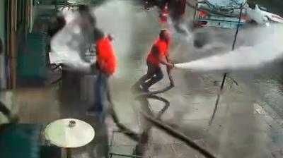 ov yapaym derken tazyikli suyla ortal birbirine katt! Mteriler neye uradn ard