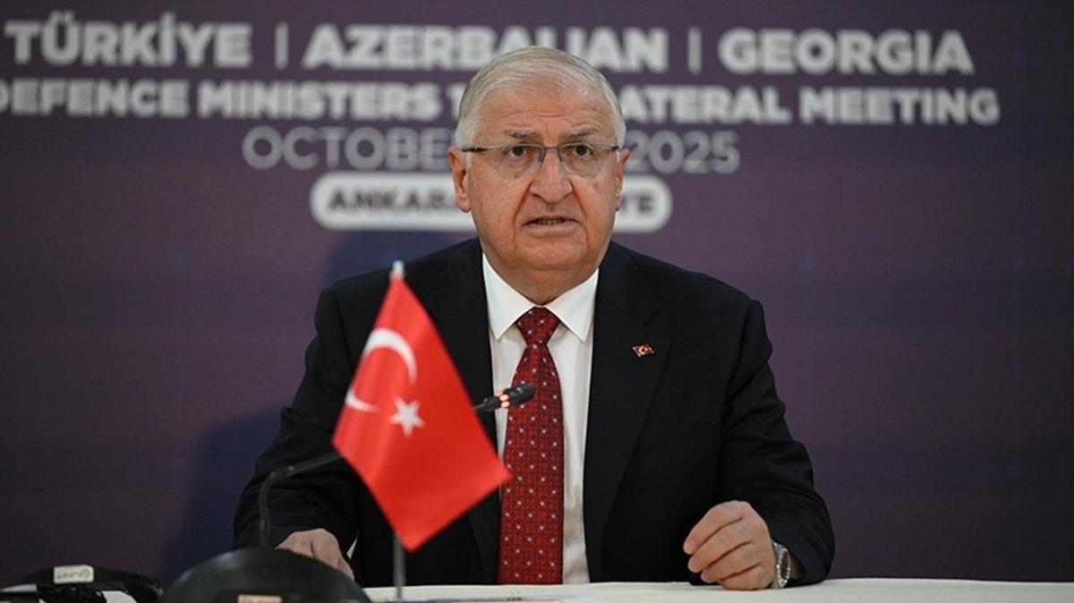 bakan Gler PKK milli savunma bakanl fotoraflar resimleri
