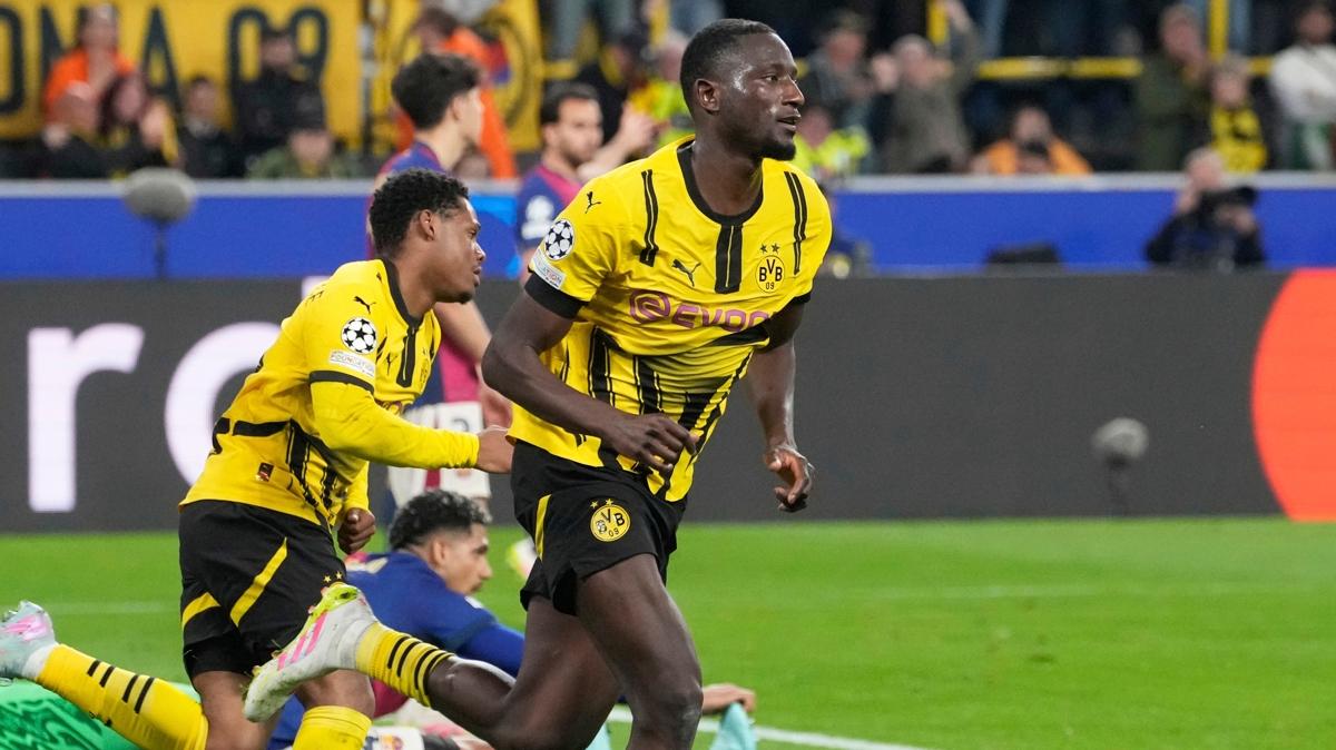 Serhou Guirassy Barcelona Transfer foto�raflar� resimleri