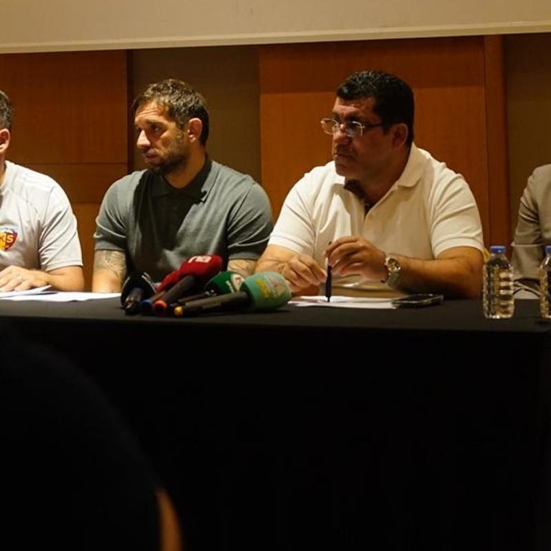 Kayserispor'da yeni teknik direktr Radomir Djalovic iin imza treni