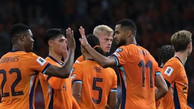 Hollanda'dan 4 goll galibiyet