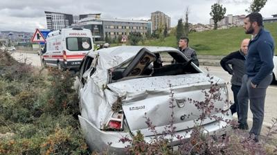 Kastamonu'da feci kaza: Otomobil kar eride devrildi