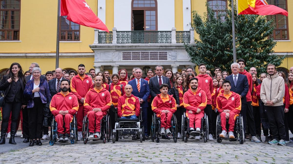 galatasaray dursun zbek futbol fotoraflar resimleri