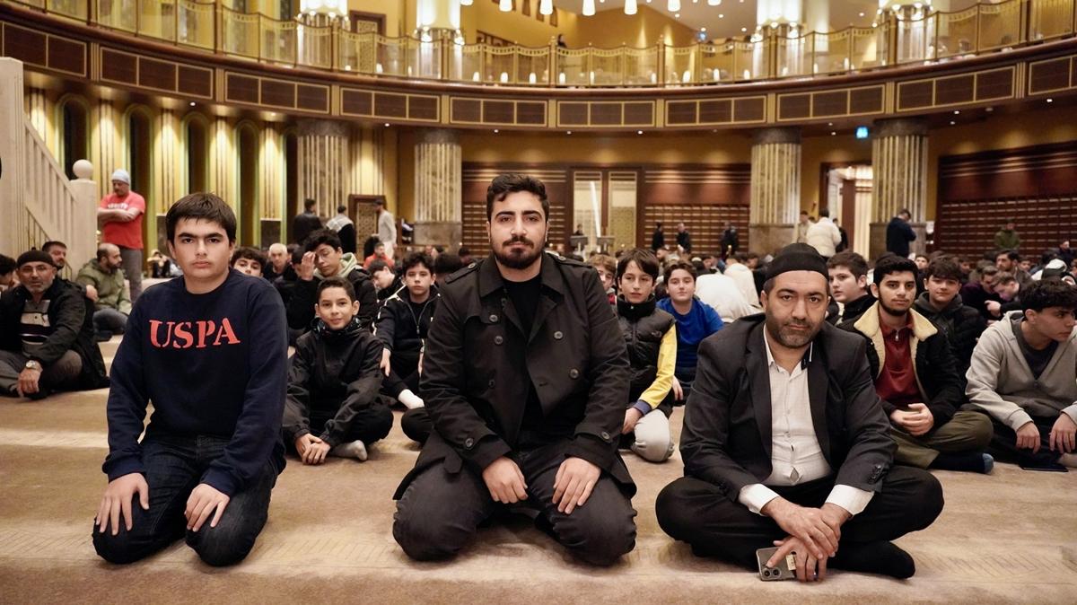 TGVA etkinlikleri genlik bulumas stanbulda sabah namaz fotoraflar resimleri