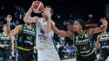 Anadolu Efes evinde rahat kazand