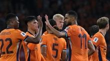 Hollanda'dan 4 goll galibiyet