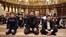 TGVA, genleri Taksim Camisi'nde sabah namaznda buluturdu