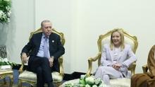 Bakan Erdoan ile Meloni arasnda glmseten diyalog