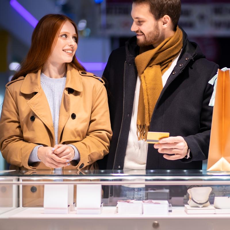 zel gnlerde altn hediyesi seven 2 kadn burcu