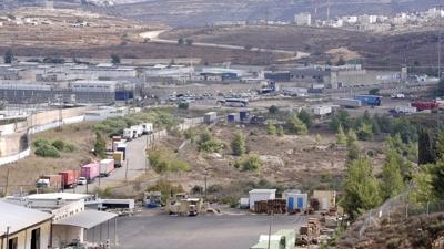 srail zulmnden kurtuldu: Yaayanlarn mezarlndan ktk