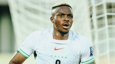 Victor Osimhen'den hat-trick! lkesini play-off turuna tad