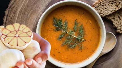 Souk havalarda iinizi stacak tarif: Tarhana orbas tarifi! Pf noktas iine 1 di sarmsak