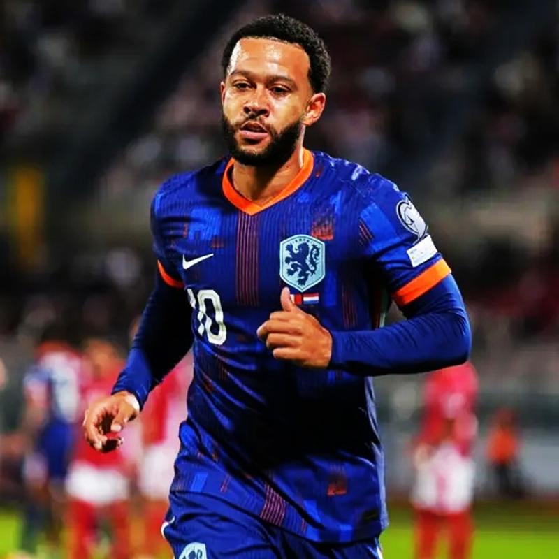 Fenerbahe'nin yeni gzdesi Memphis Depay