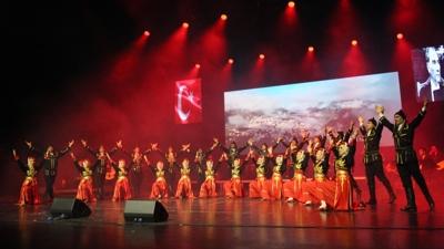 Bir Milletin Sesi, In Yolunda 90 Yl AKM'de