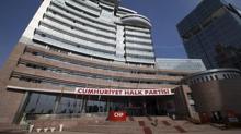 CHP'de istifa depremi sryor: Bir isim daha ayrldn duyurdu