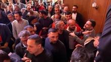 CHP'nin kavgasz gn yok! l Kongresi'nde yumruklar havada uutu