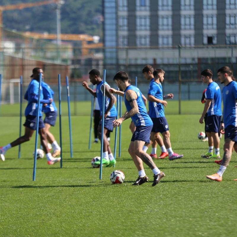 Trabzonspor, Rizespor mesaisine devam etti