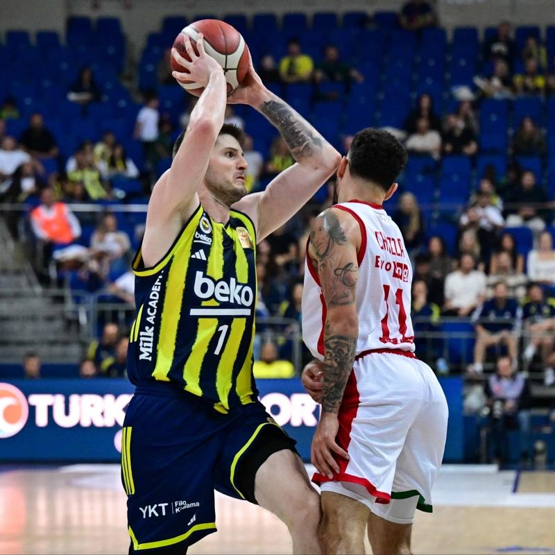Fenerbahe Beko, Bayern Mnih karsnda parkeye kyor
