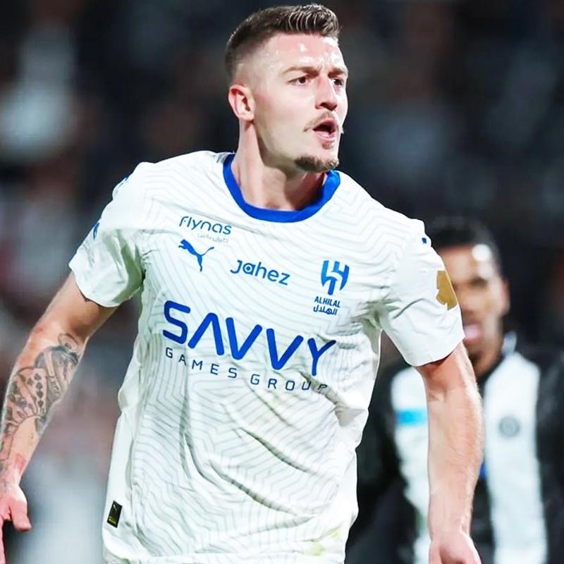 Fenerbahe ve Galatasaray kar karya! Sergej Milinkovic-Savic iin devreye girdiler