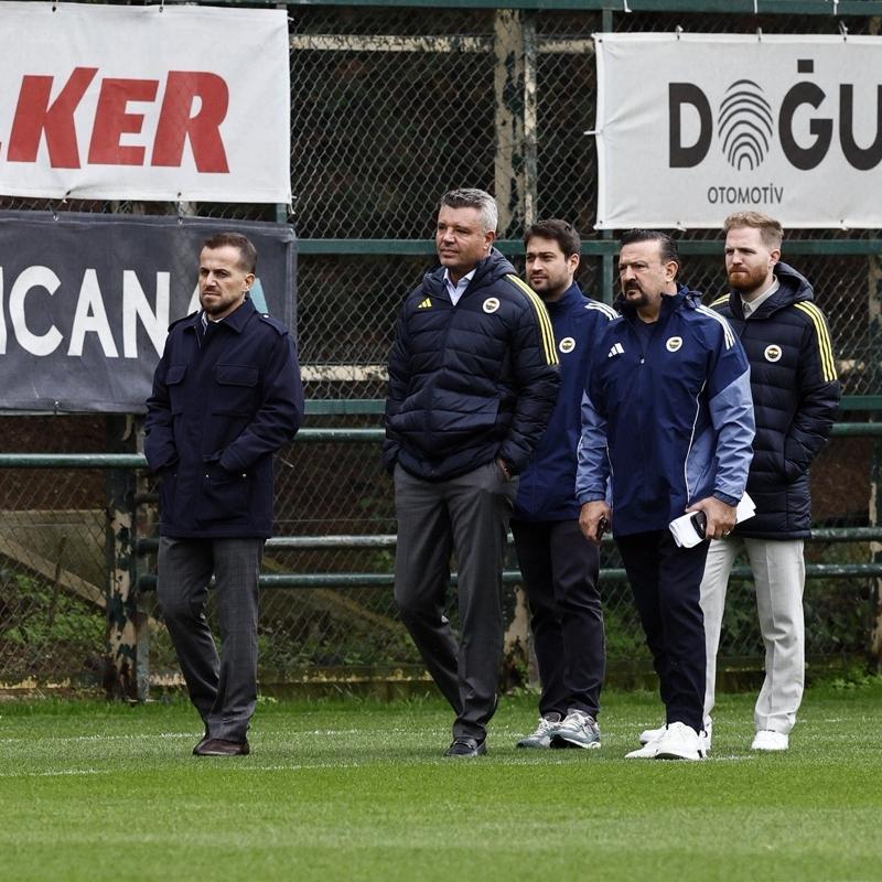 Fenerbahe'de bakan Sadettin Saran, antrenman takip etti