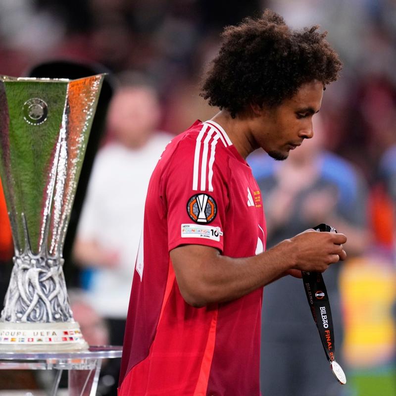 Joshua Zirkzee iin fla iddia: Manchester United ayrla izin verebilir
