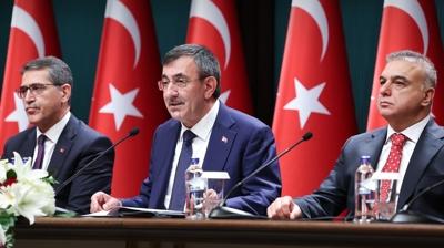 Parola: stikrar ve refah... Cumhurbakan Yardmcs Ylmaz bte teklifini aklad