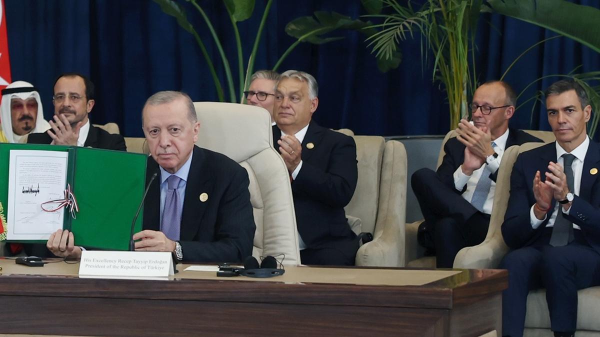 Merz Almanya Saks fotoraflar resimleri