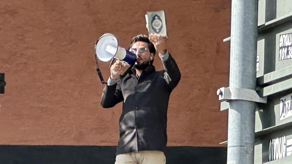 Salwan Momikay  sve  Kuran- Kerim fotoraflar resimleri