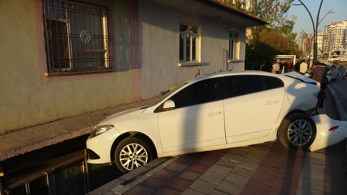 Malatya Trafik Kazas Balkon fotoraflar resimleri