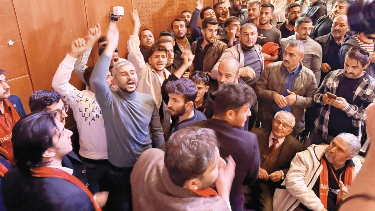 CHP Malatya  l Kongresi  Kavga fotoraflar resimleri