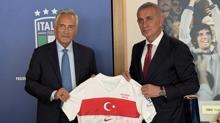 Hacosmanolu'dan talya Futbol Federasyonu Bakan Gravina'ya ziyaret