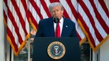 Trump'tan vergi resti... ''in ile ticaret savandayz''