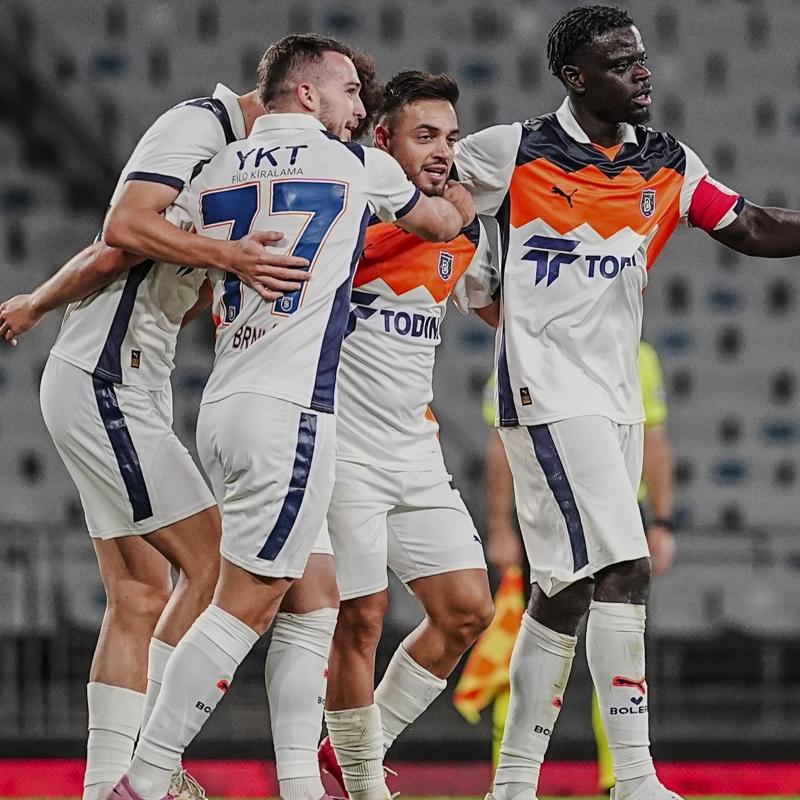 Baakehir evinde Galatasaray' arlayacak