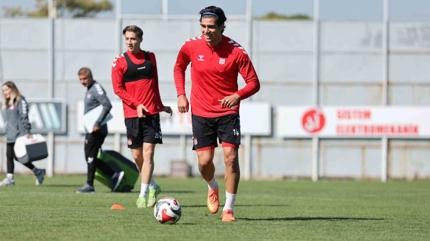 Sivasspor'da, Ankara Ke�i�reng�c� mesaisi devam etti