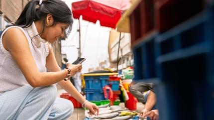 Tek hareketle! Taze bal test edin