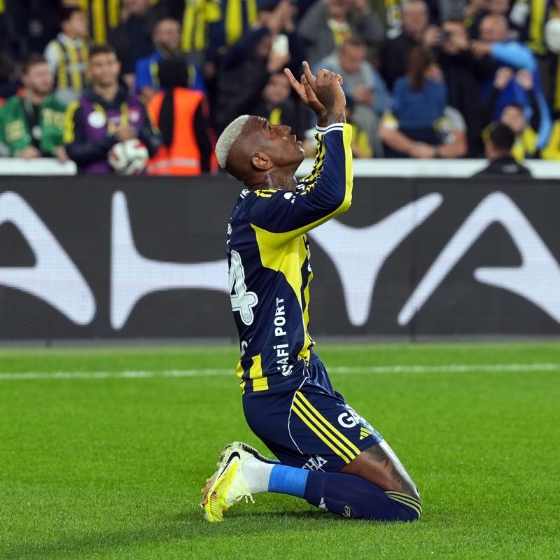 Anderson Talisca, Sper Lig'de 3 gole ulat