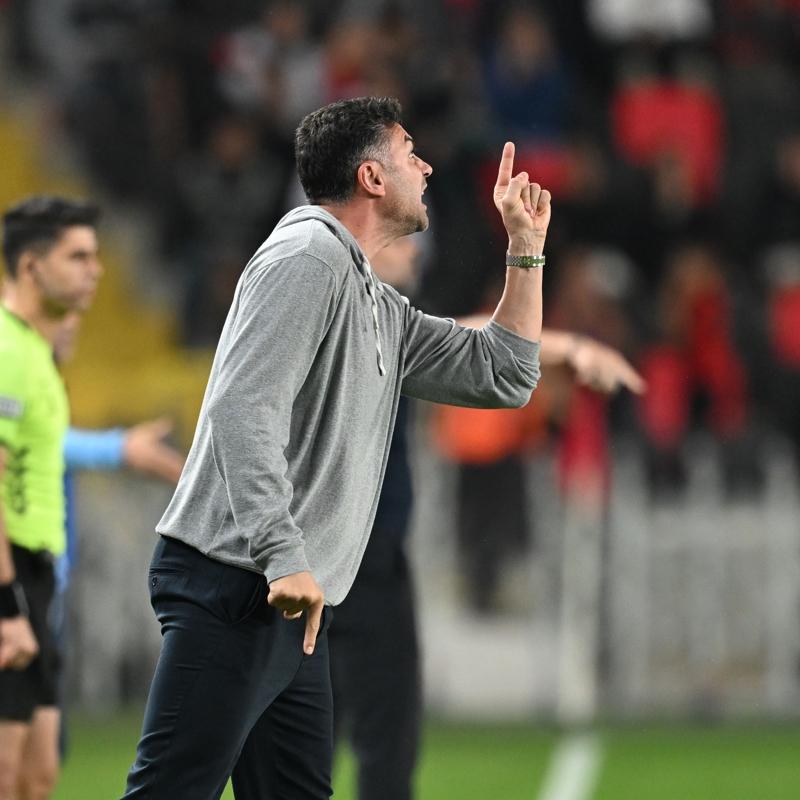 Burak Ylmaz: Fenerbahe'ye kar kazanmak iin oynayacaz