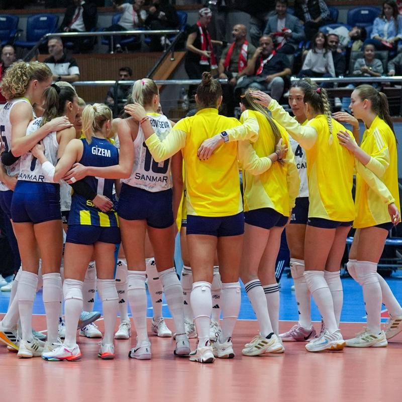 Fenerbahe Medicana evinde set vermeden kazand